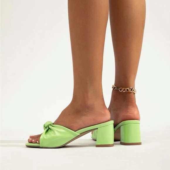 SHEIN Bow Detail Sandals - Picture 2 of 5